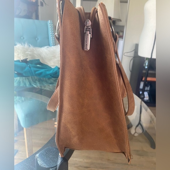 Montana West Tote - Picture 4 of 9